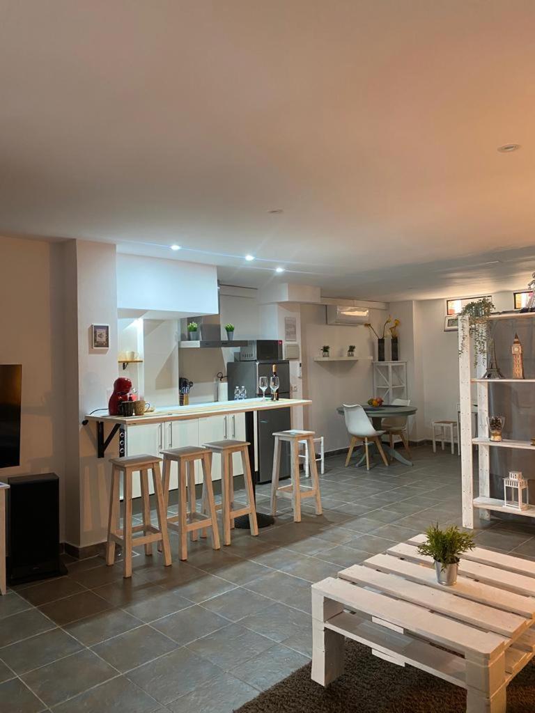 Acogedor Apartamento Loft 阿尔豪林德拉托里 外观 照片